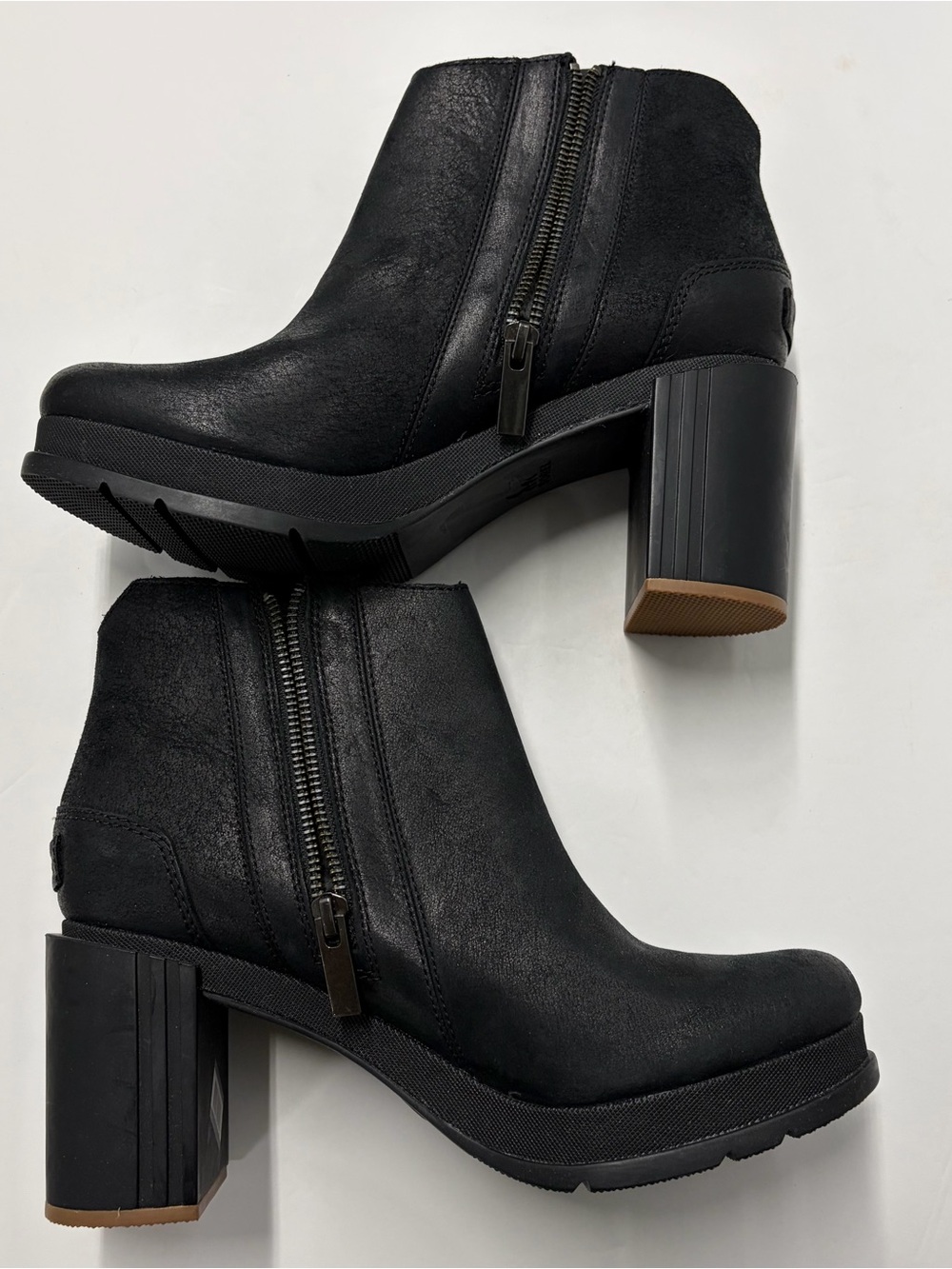 Sorel Blake Black Suede Women's Chunky Heel Ankle Boots Size 8.5 Waterproof